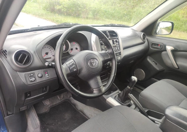 Toyota RAV4 cena 24900 przebieg: 223000, rok produkcji 2005 z Gniezno małe 232